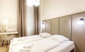 Apartmá Andrea 1907 - úplně nový apartmán minutu od Mlýnské kolonády, foceno těsně před dokončením